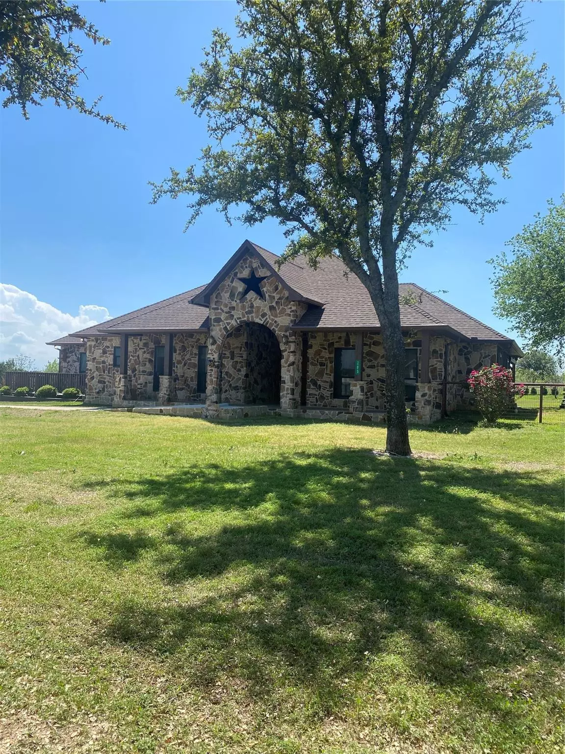 Whitney, TX 76692,205 Star Ranch Drive #5