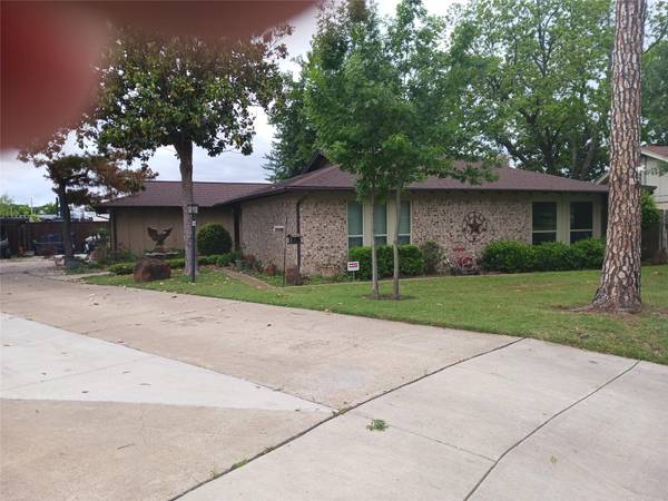 1357 Kathryn Court, Hurst, TX 76053