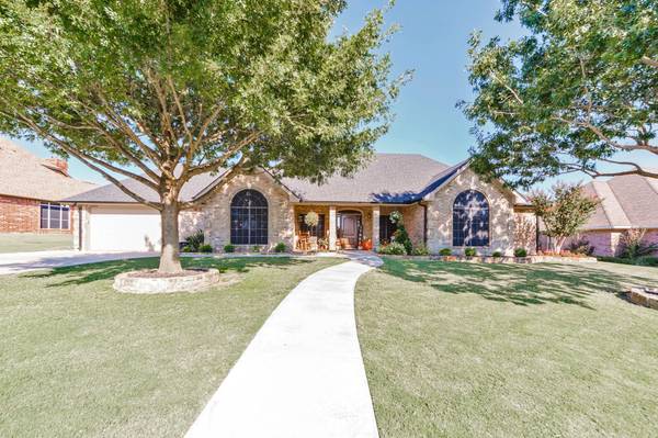 1604 N Park Drive, Bowie, TX 76230