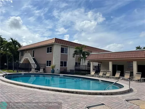 Wilton Manors, FL 33305,9 NE 19th Ct  #112