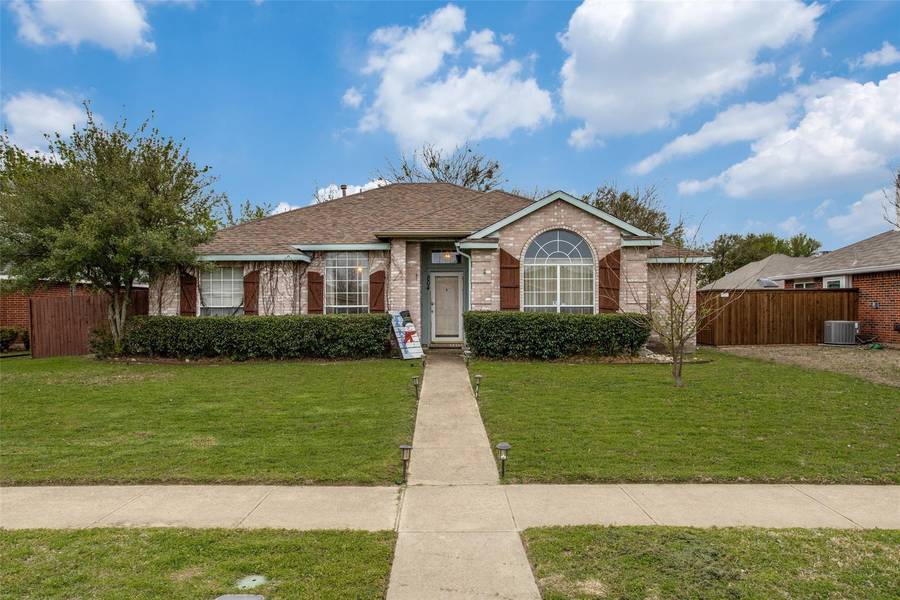 804 Moore Street, Cedar Hill, TX 75104