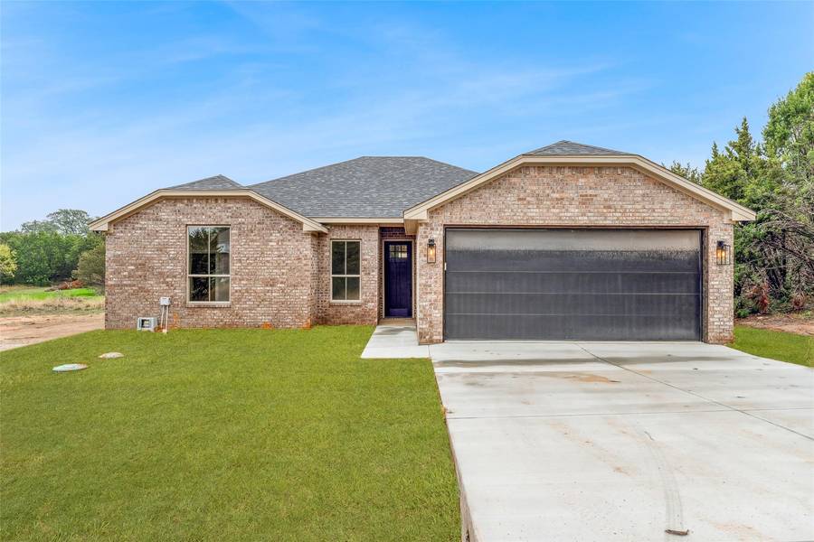 2303 Angelina Street, Granbury, TX 76048