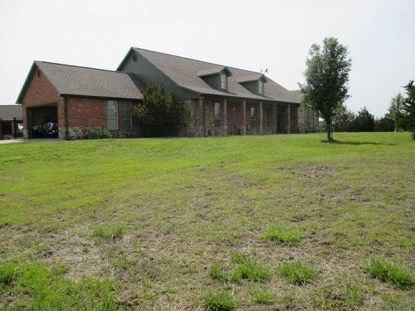 1195 County Road 3545, Honey Grove, TX 75446