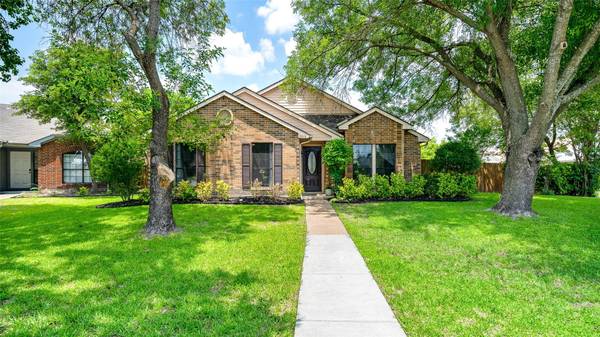 2013 Valley Oak Court, Garland, TX 75040