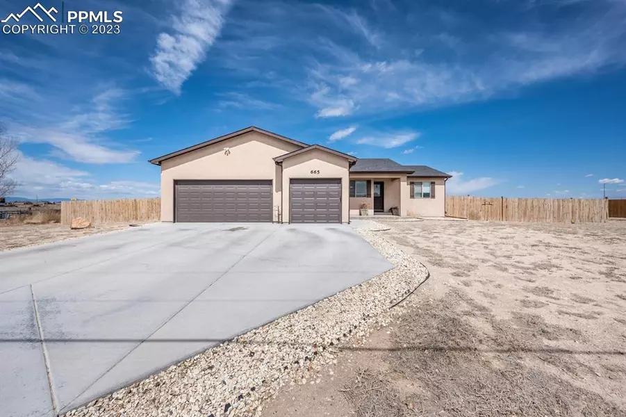 665 N Iliff DR, Pueblo West, CO 81007