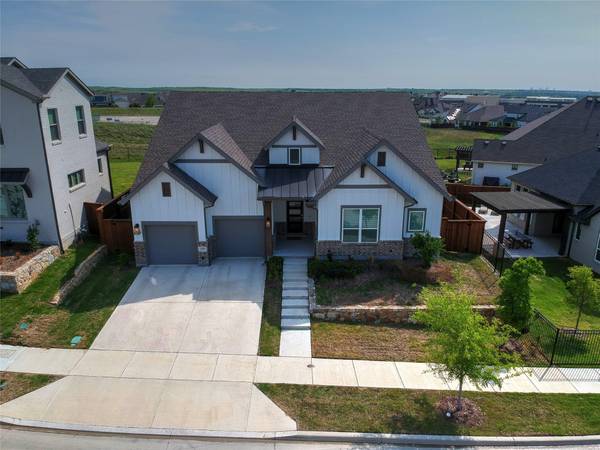 2209 Longspur Drive, Aledo, TX 76008