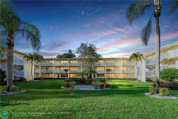 205 Dorset  #E,  Boca Raton,  FL 33434