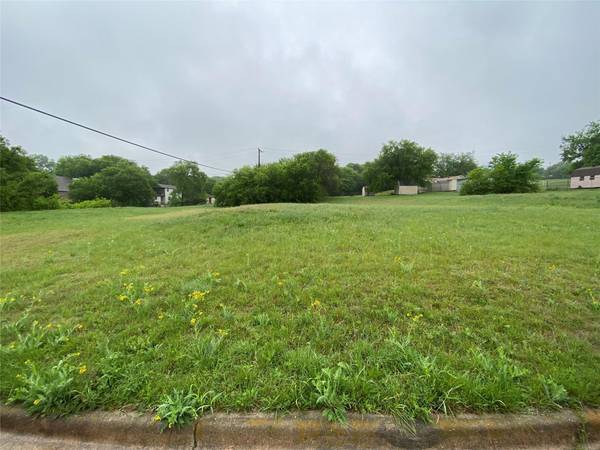 8313 Gibbs Drive, White Settlement, TX 76108