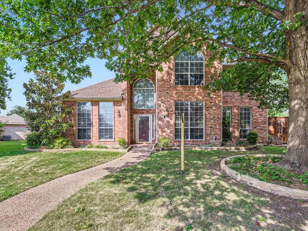 1000 Hackberry Court, Carrollton, TX 75007