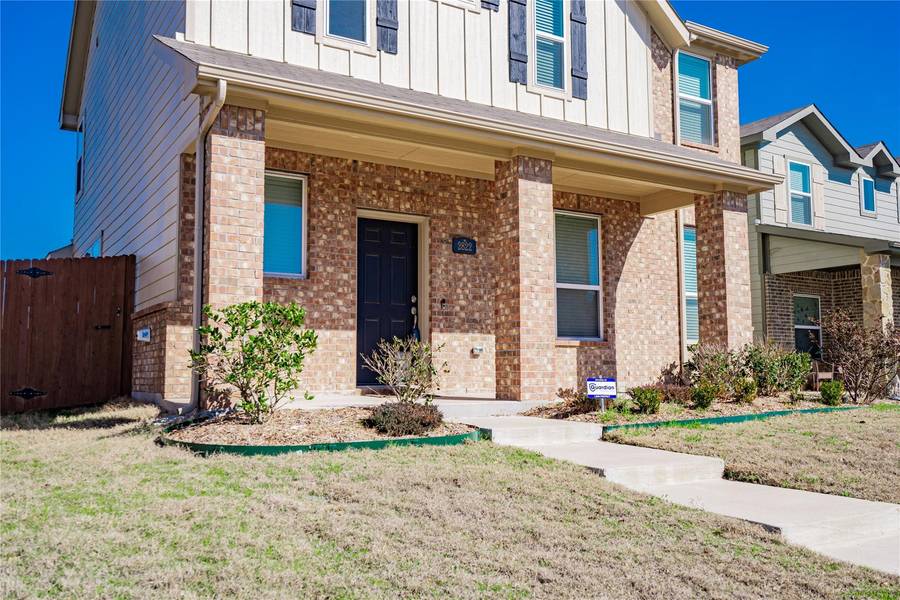 2822 Journey Lane, Heartland, TX 75126