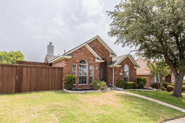 1802 Marcella Lane, Rowlett, TX 75089