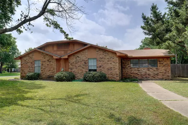 2736 Chebi Lane, Denton, TX 76209