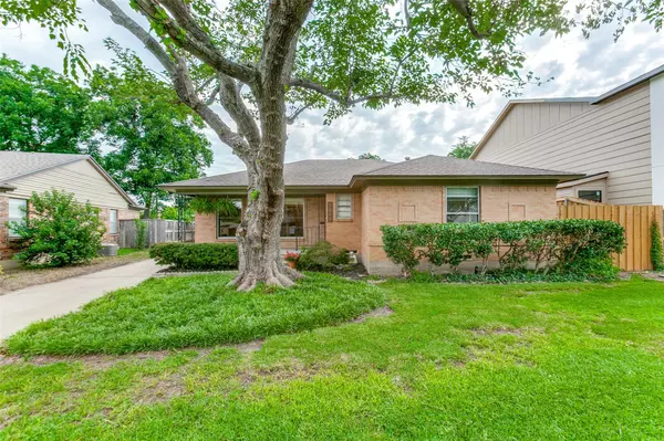 1841 Swan Drive, Dallas, TX 75228