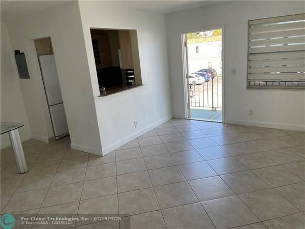 Hollywood, FL 33020,2225 Polk St  #5B