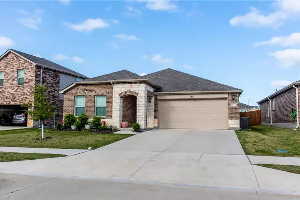 9113 Lookout Point,  Fort Worth,  TX 76179