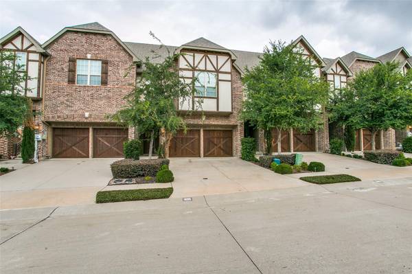 571 Hampshire Drive, Lewisville, TX 75067