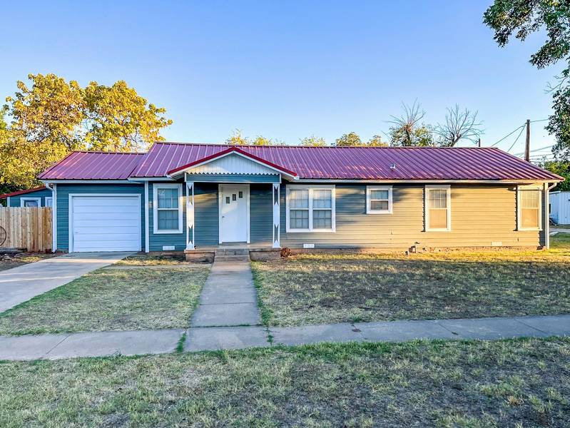 900 N 7th Street, Haskell, TX 79521