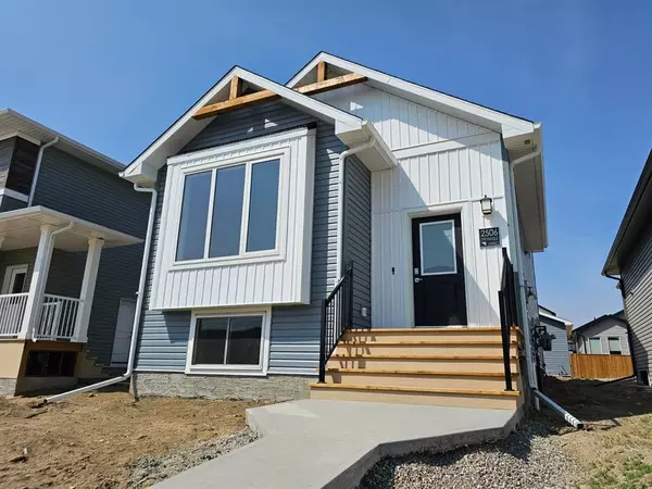 Lethbridge, AB T1K 8K5,2506 46 ST S