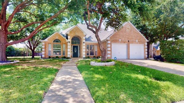 2401 Candlebrook Drive, Flower Mound, TX 75028