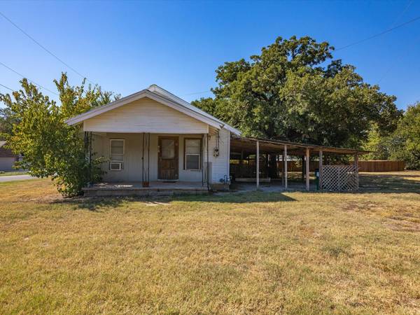 210 E Washington Street, Alvord, TX 76225