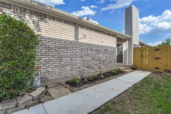 Dallas, TX 75287,3328 Renaissance Drive