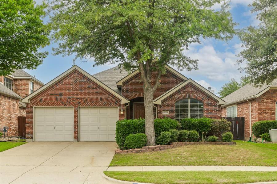 2660 Waterway Drive, Grand Prairie, TX 75054