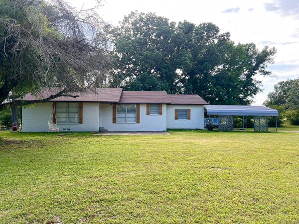 465 CR 2910, Pittsburg, TX 75686