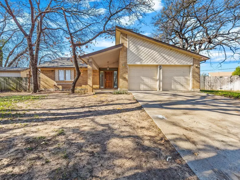 4120 Shamrock Drive, Arlington, TX 76016