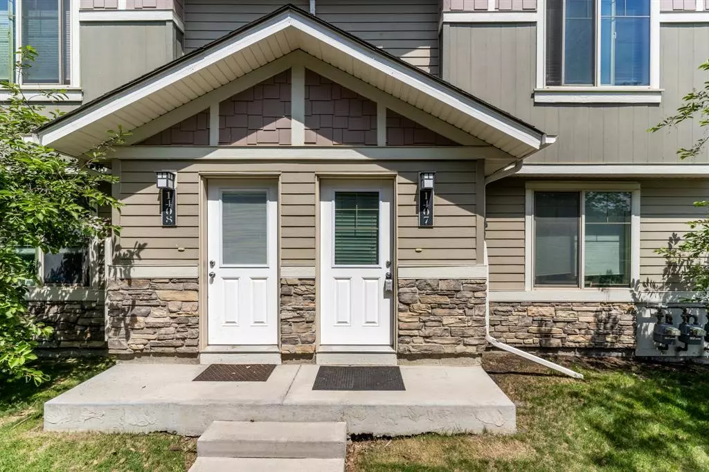 Calgary, AB T3R 0R6,250 Sage Valley RD NW #1407