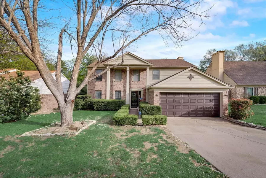 6305 Twinhill Drive, Arlington, TX 76016