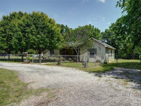 210 Cockrell Hill Road,  Ovilla,  TX 75154