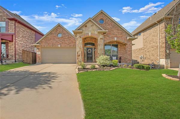 3956 Hunter Peak Road, Fort Worth, TX 76262