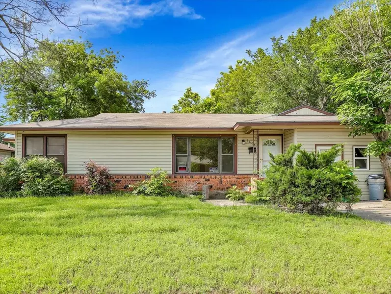 3808 Hollis Street, Haltom City, TX 76111