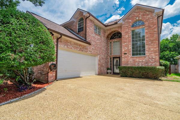 8802 Greenwood Trail, Rowlett, TX 75088