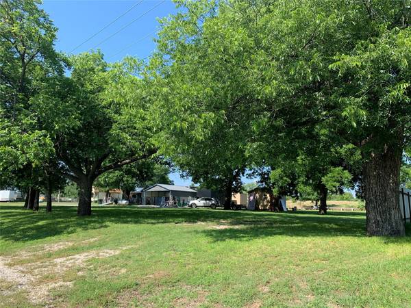 15425 Fm 920, Poolville, TX 76487