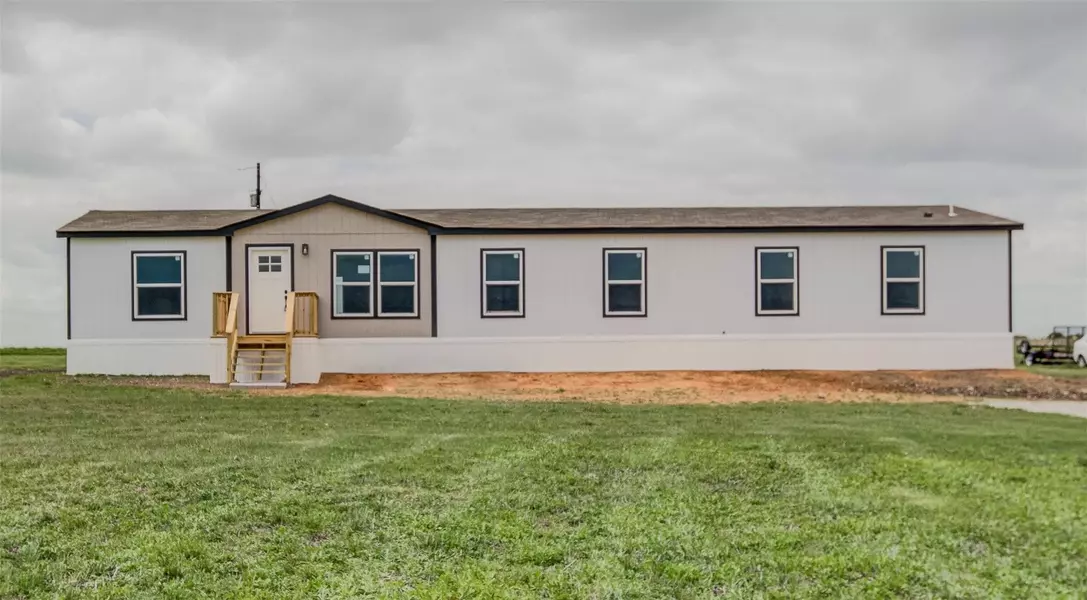 341 Mesa Ridge Drive, Decatur, TX 76234