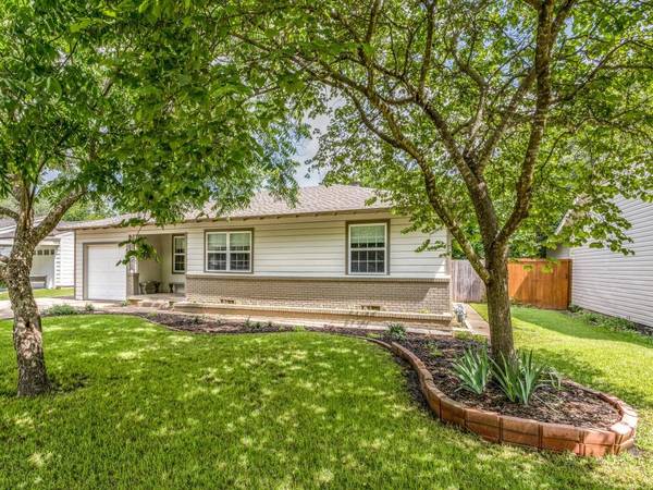 507 W 6th Street, Lancaster, TX 75146