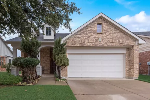 10840 Hawks Landing Road, Fort Worth, TX 76052