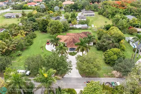 22712 SW 180th Ct, Miami, FL 33170