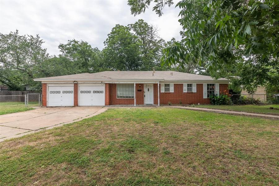 936 Edna Drive, Everman, TX 76140