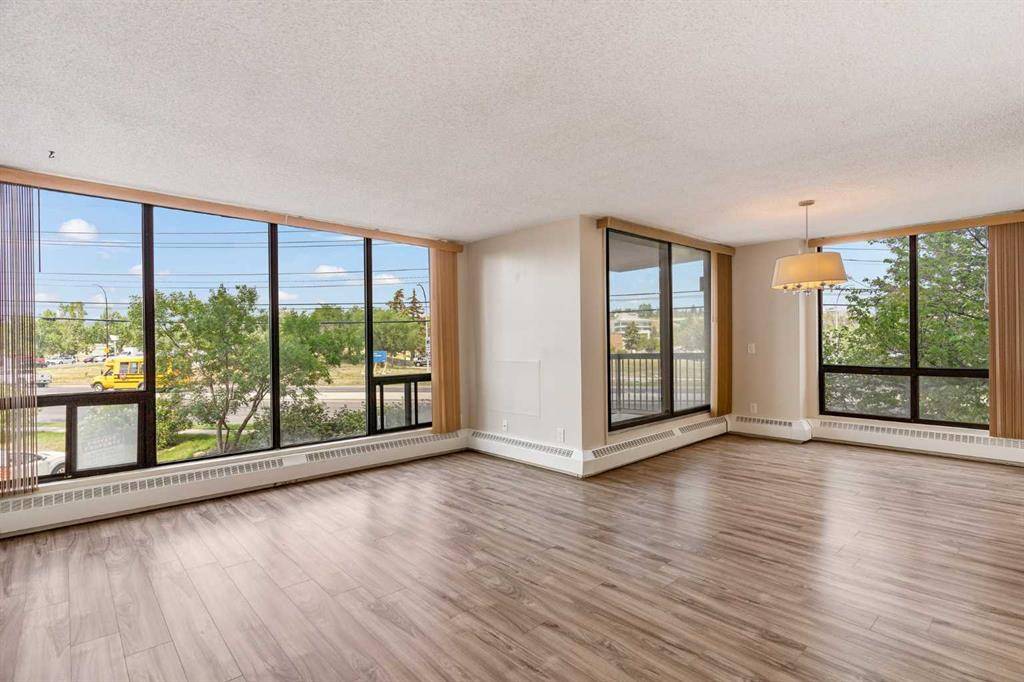 Calgary, AB T3B4W4,80 Point Mckay CRES NW #207