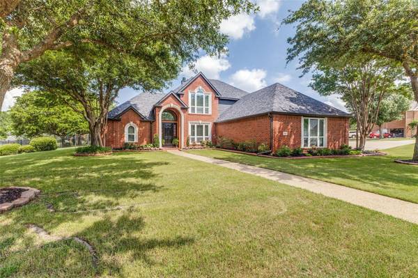 207 Stanford Court, Heath, TX 75032