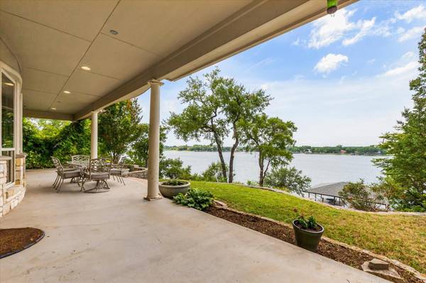 2802 River Ridge Court, Granbury, TX 76048