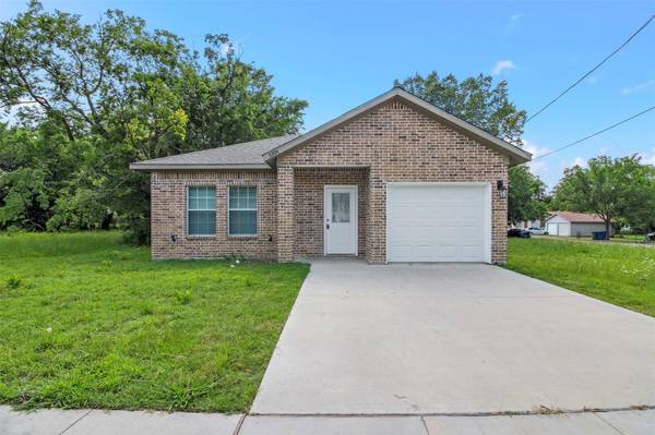 3304 Gibbons Street, Greenville, TX 75401