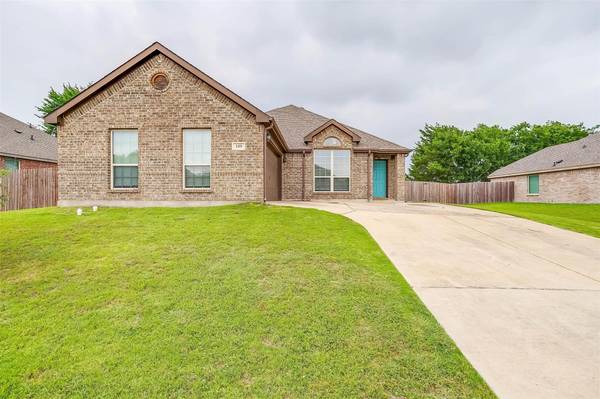 105 Richard Lane, Red Oak, TX 75154