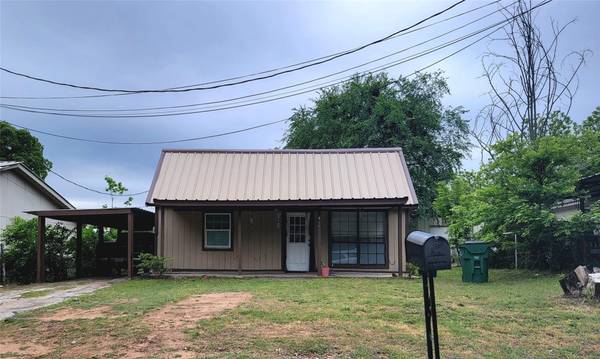 406 Cobb Street, Bridgeport, TX 76426