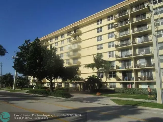 1009 N Ocean Blvd  #403, Pompano Beach, FL 33062