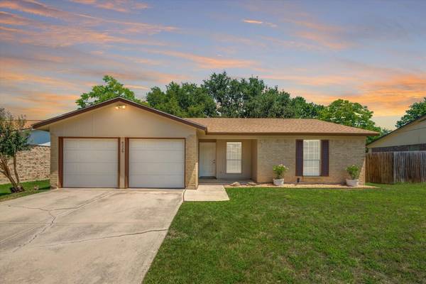 6229 Brookside Drive, Watauga, TX 76148