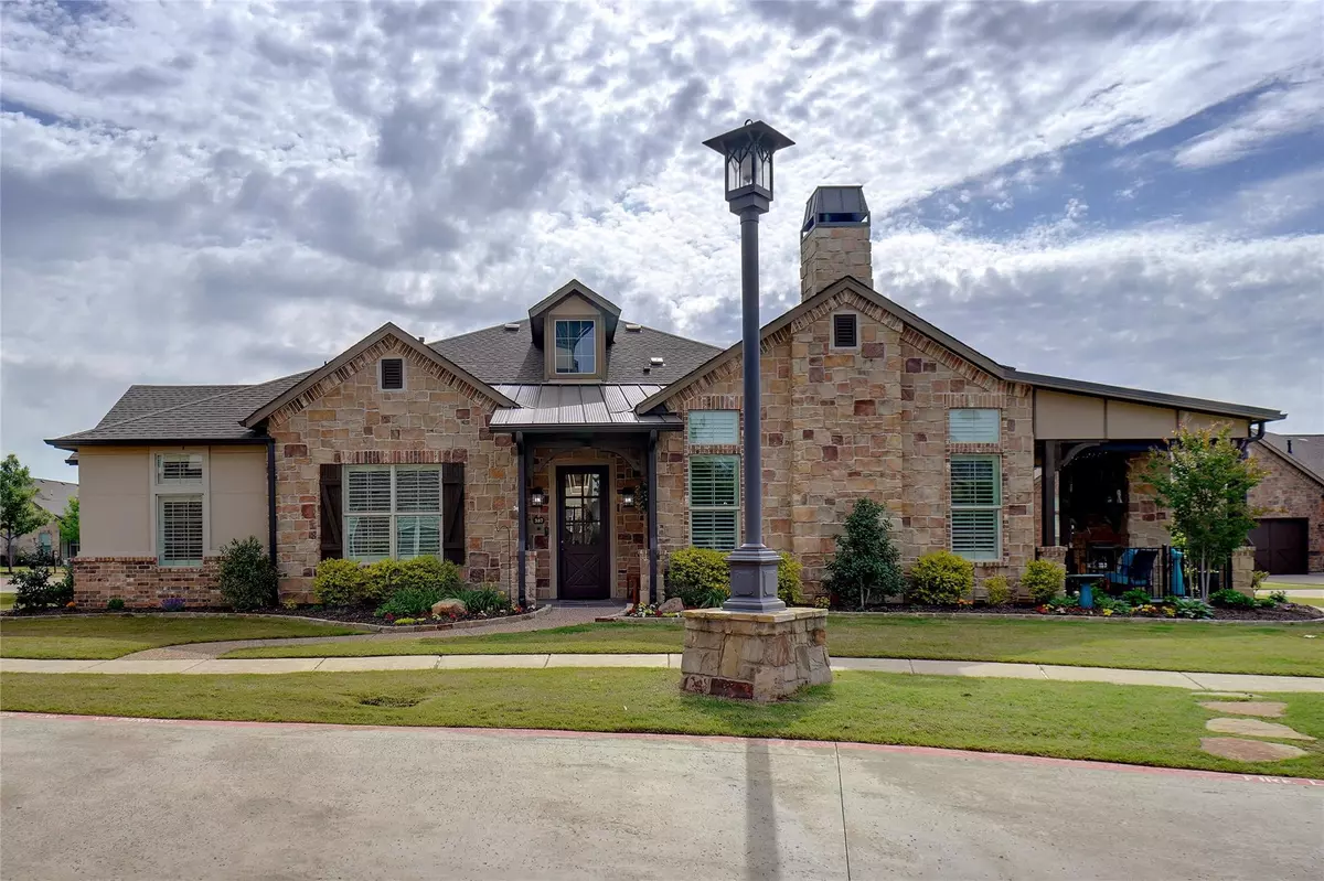 Southlake, TX 76092,387 Watermere Drive