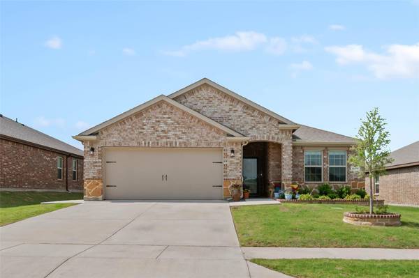 2205 Duke Street, Farmersville, TX 75442